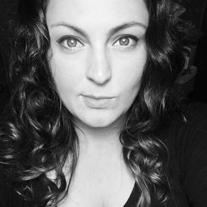 Meet your Posher, Kenzie